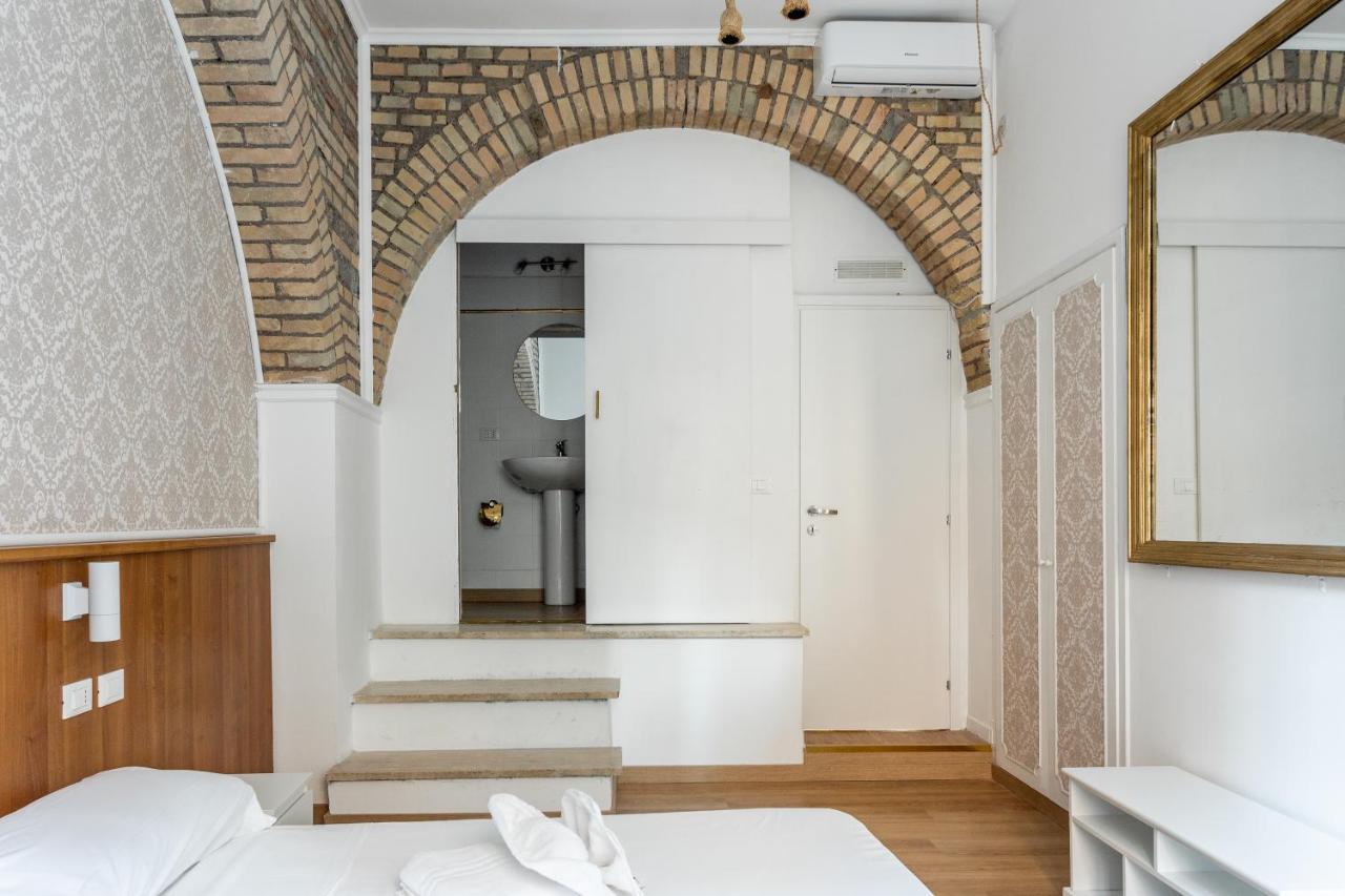 Lux Me - Jacuzzi & Suites Trastevere Rome Bagian luar foto